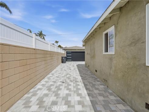 2215 N Spurgeon  , Santa Ana, CA