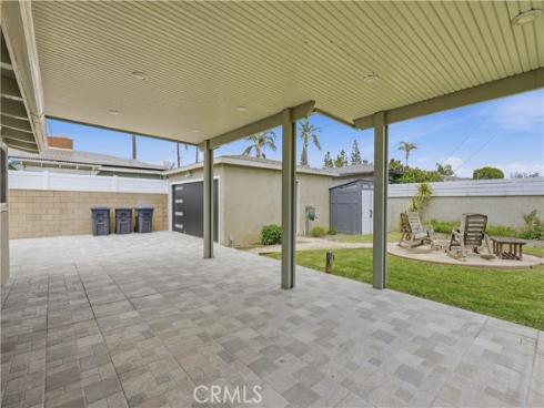 2215 N Spurgeon  , Santa Ana, CA