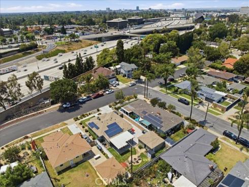 2215 N Spurgeon  , Santa Ana, CA