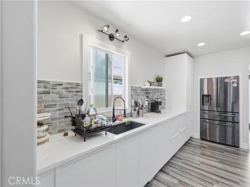 2215 N Spurgeon  , Santa Ana, CA