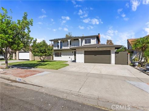 3709 S Olive Street, Santa Ana, CA