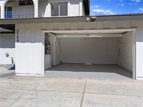 3709 S Olive Street, Santa Ana, CA