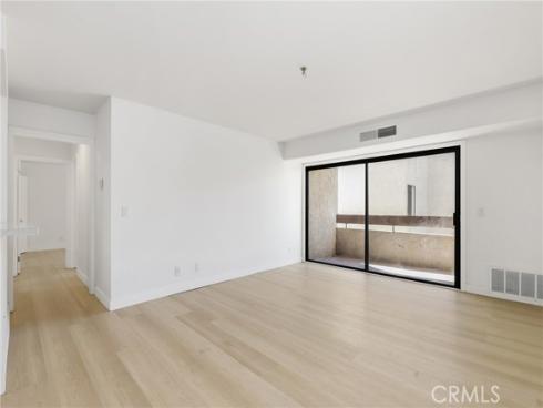 700 W 3rd  A209  Street, Santa Ana, CA