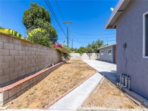 922 Toddy Street, Santa Ana, CA