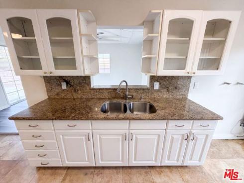 1426 S Rita Way, Santa Ana, CA