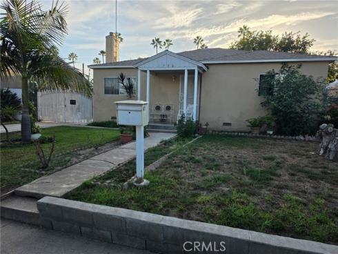 1906 S Broadway  , Santa Ana, CA