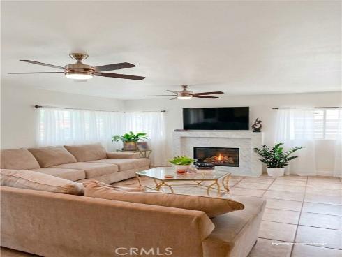 1906 S Broadway  , Santa Ana, CA