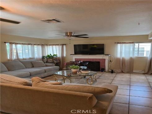 1906 S Broadway  , Santa Ana, CA