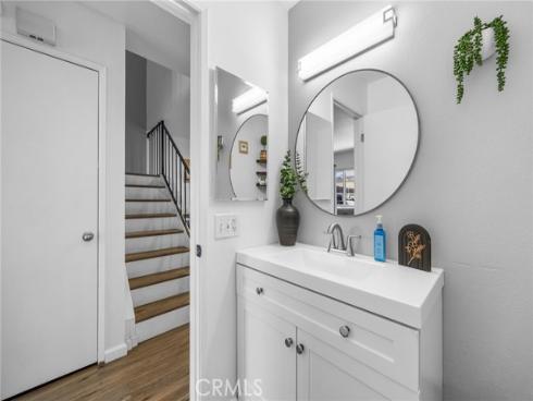 3010 Bradford D , Santa Ana, CA