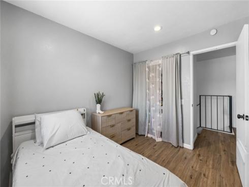 3010 Bradford D , Santa Ana, CA