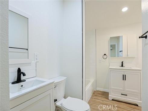122 N Bewley Street, Santa Ana, CA