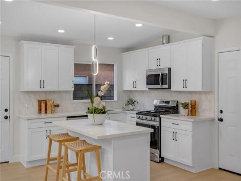 2325 S Shelton  , Santa Ana, CA