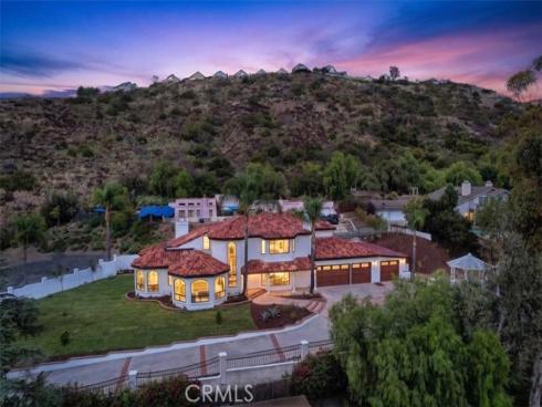 12322 Canyon Terrace, Santa Ana, CA