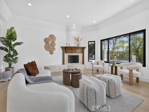 12322 Canyon Terrace, Santa Ana, CA