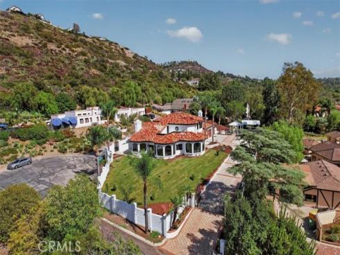 12322 Canyon Terrace, Santa Ana, CA