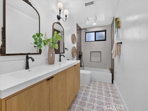 12322 Canyon Terrace, Santa Ana, CA