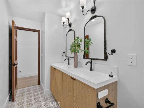 12322 Canyon Terrace, Santa Ana, CA