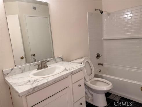 4201 W 5th St. 332 , Santa Ana, CA