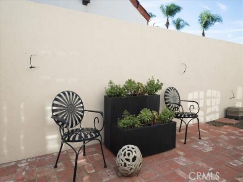 2422 N Heliotrope , Santa Ana, CA