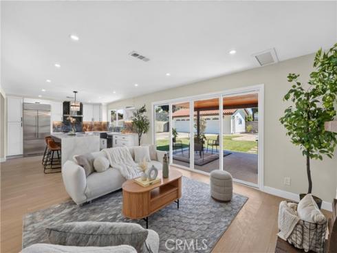 2301 N Lowell , Santa Ana, CA