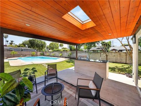 2301 N Lowell , Santa Ana, CA