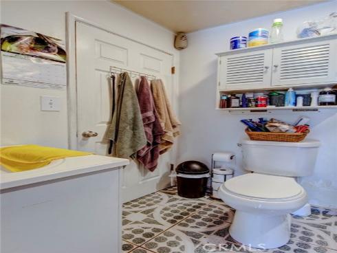 1402 S Poplar Street, Santa Ana, CA