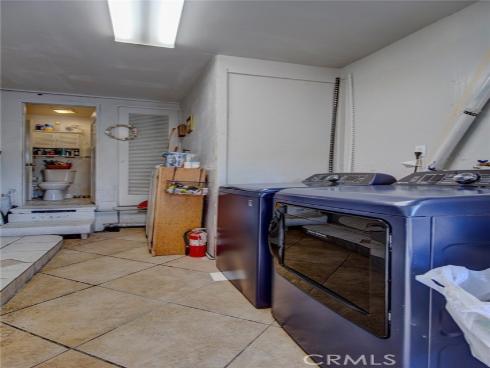 1402 S Poplar Street, Santa Ana, CA