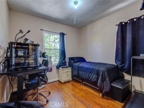 1402 S Poplar Street, Santa Ana, CA