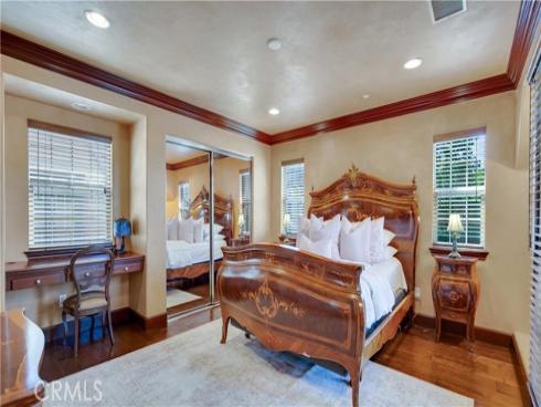 780 W Aster Place, Santa Ana, CA