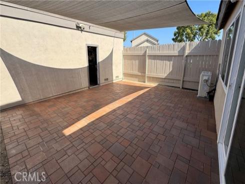 581 W Alton G , Santa Ana, CA