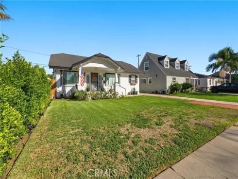1105 S. Hickory