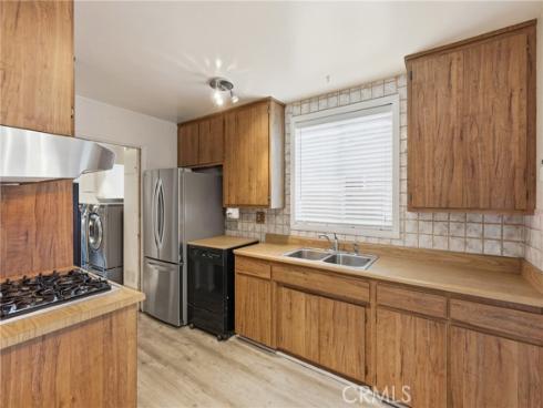 1832 S Bamdal , Santa Ana, CA