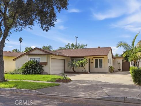 1832 S Bamdal , Santa Ana, CA