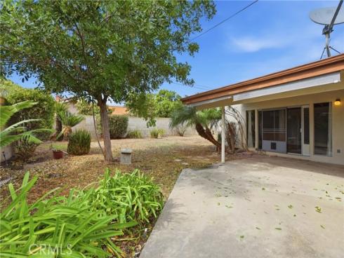 1832 S Bamdal , Santa Ana, CA