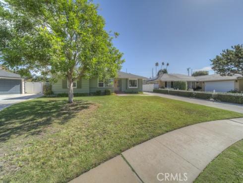 2531 Poinsettia Street, Santa Ana, CA