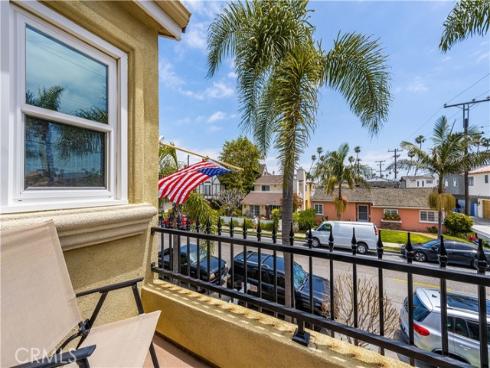 113  5th   Street, Seal Beach, CA