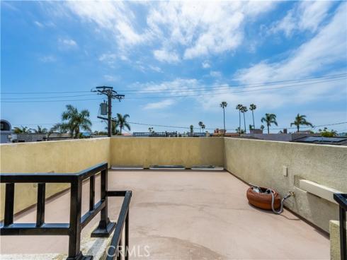 113  5th   Street, Seal Beach, CA