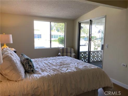 1382  El Dorado Dr #10h  , Seal Beach, CA