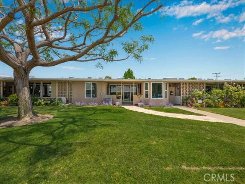 1180  Oakmont  51i  RoadM-4, Seal Beach, CA