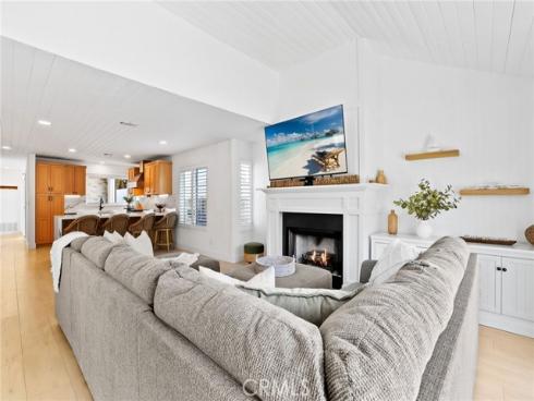 313  16th   Street, Seal Beach, CA