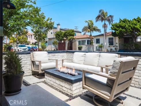 313  16th   Street, Seal Beach, CA