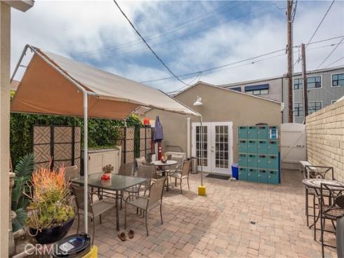 343  10th   Street, Seal Beach, CA