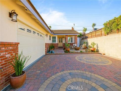 1025  Marvista   Avenue, Seal Beach, CA