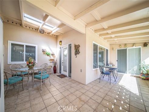 13580  Medinac  M5-101B  Lane, Seal Beach, CA