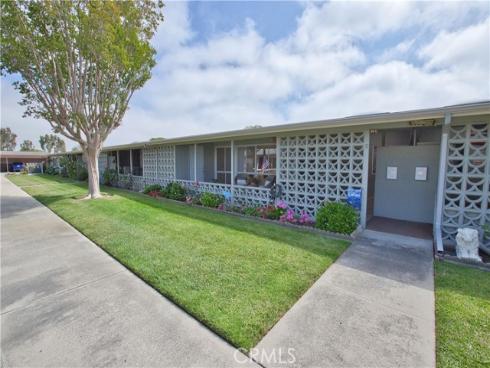 1740  Interlachen  12-39C  Road, Seal Beach, CA