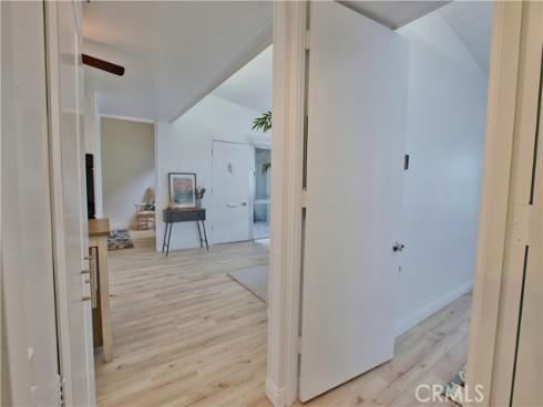 1740  Interlachen  12-39C  Road, Seal Beach, CA