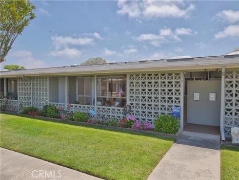 1740  Interlachen  12-39C  Road, Seal Beach, CA