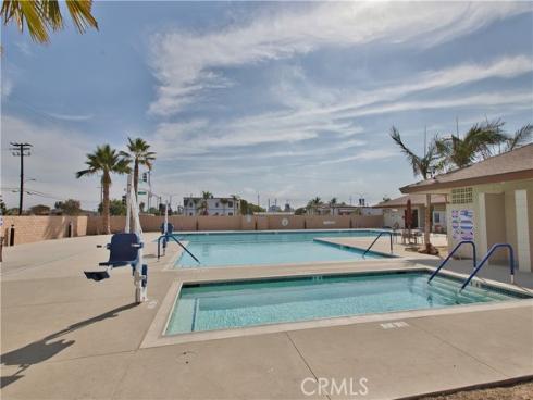 1740  Interlachen  12-39C  Road, Seal Beach, CA