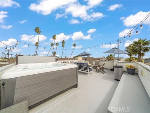 513  Ocean   Avenue, Seal Beach, CA