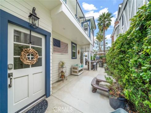 513  Ocean   Avenue, Seal Beach, CA